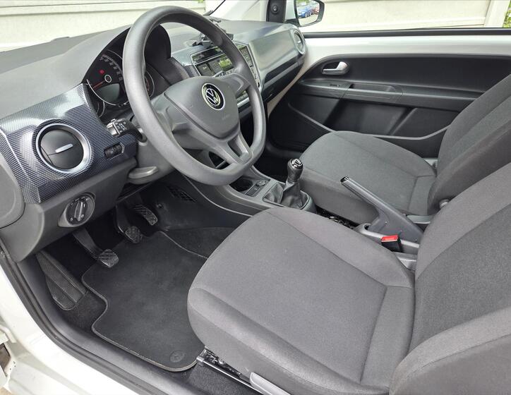 Volkswagen up! 9
