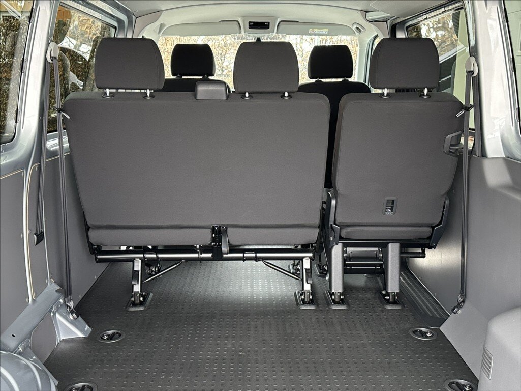 Volkswagen Transporter Kombi 2,0 l 110 kw