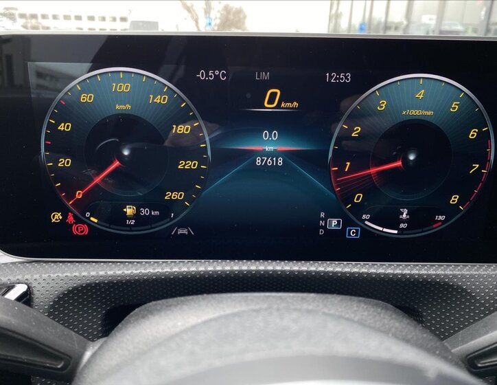 Mercedes-Benz Třídy A Hatchback 2,0 l 310 kw