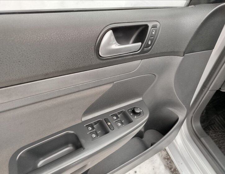 Volkswagen Golf Kombi 1,9 l 77 kw