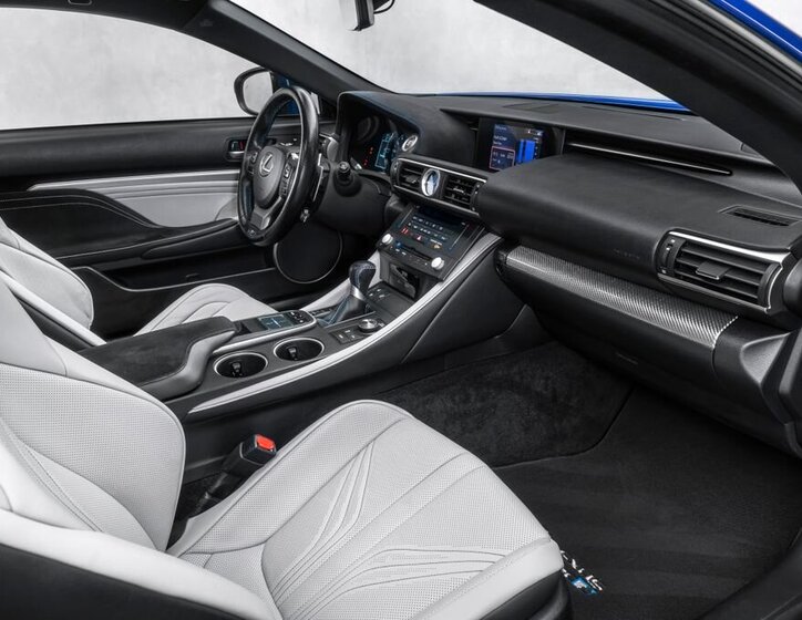 Lexus RC F Kupé 5,0 l 351 kw