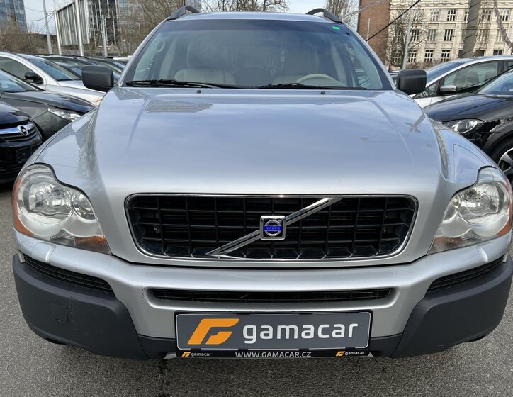 Volvo XC90 SUV / Terénní 2,4 l 120 kw