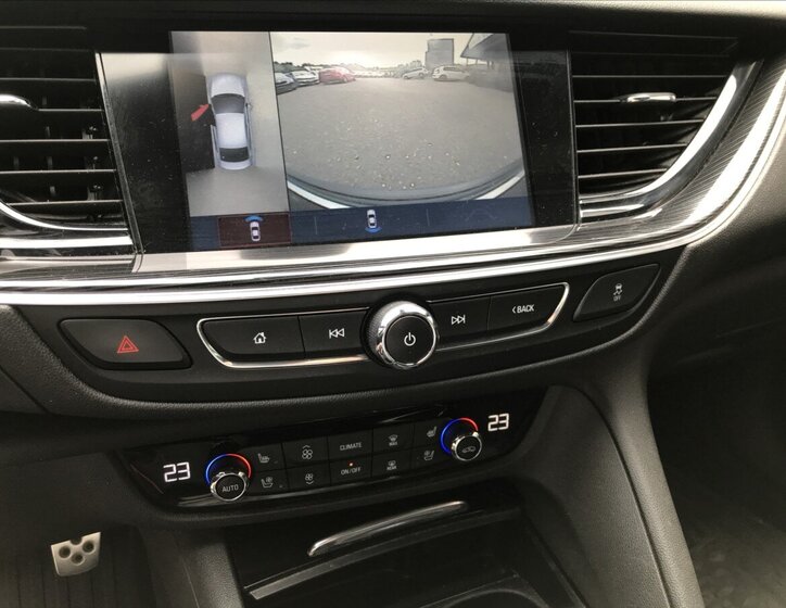 Opel Insignia Kombi 2,0 l 125 kw