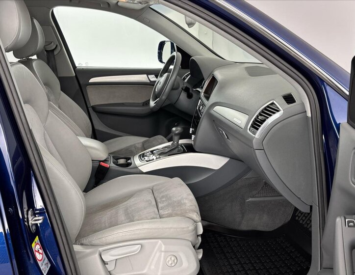 Audi Q5 SUV / Terénní 2,0 l 130 kw