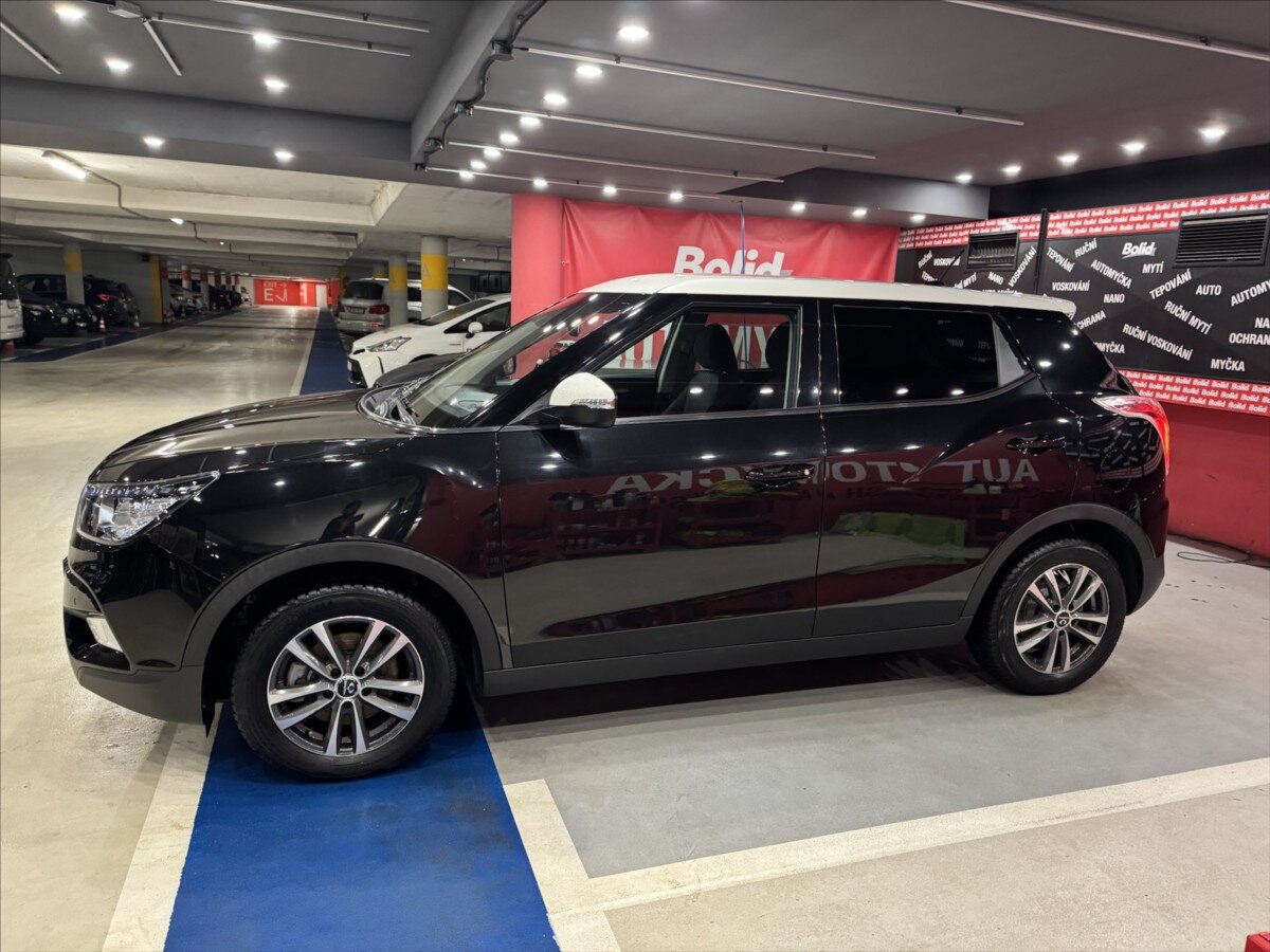 SsangYong Tivoli SUV 1,6 l 94 kw