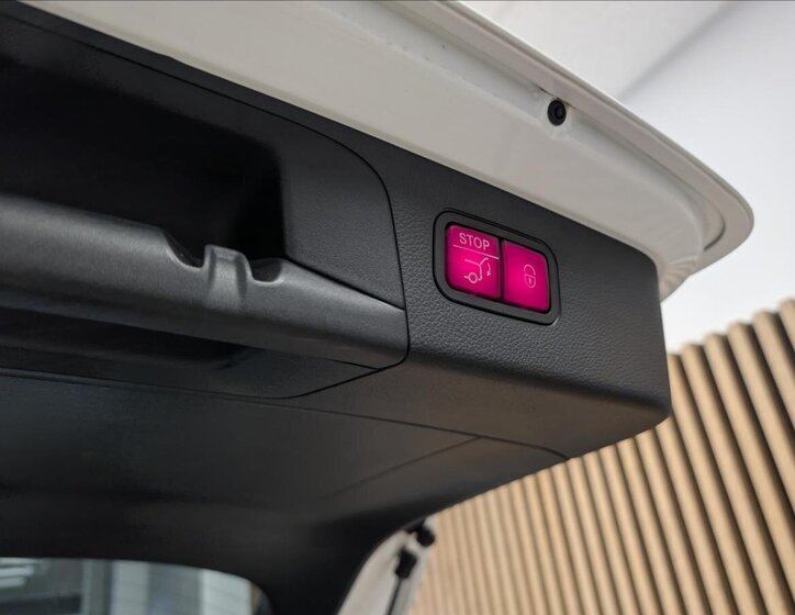 Mercedes-Benz GLC SUV 2,0 l 145 kw