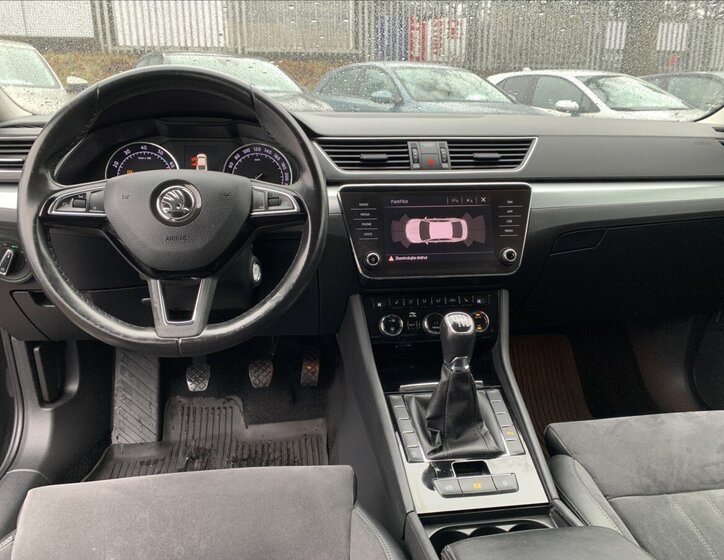 Škoda Superb Liftback 1,5 l 110 kw