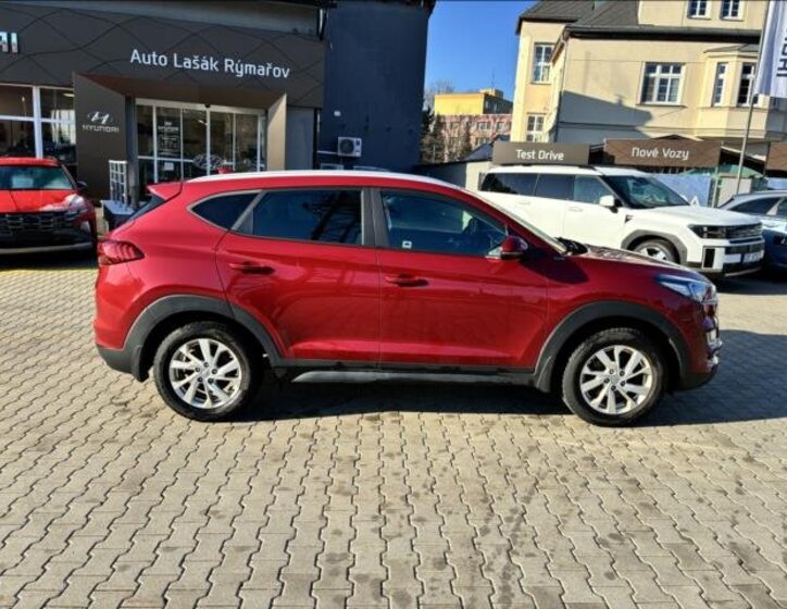 Hyundai Tucson SUV / Terénní 1,6 l 100 kw