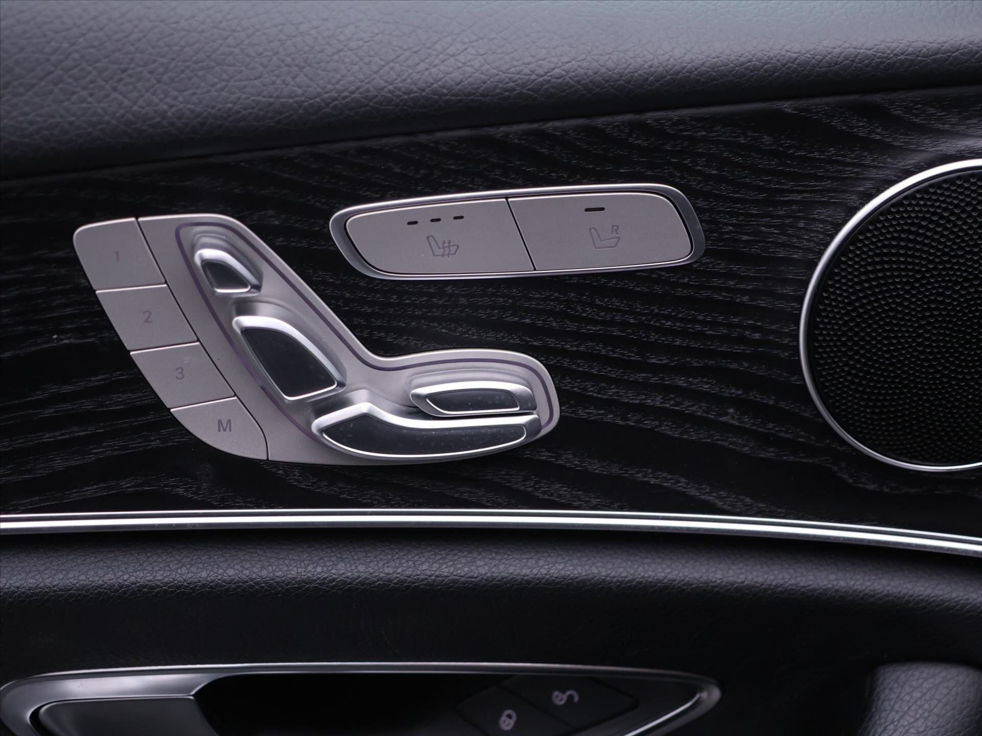 Mercedes-Benz Třídy E Kombi 2,0 l 143 kw