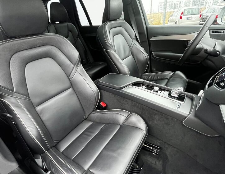 Volvo XC90 SUV 2,0 l 173 kw