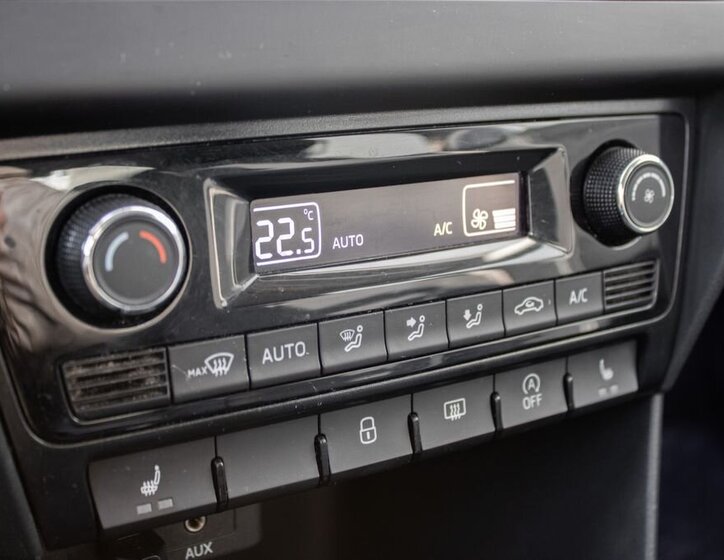 Škoda Rapid Sedan / Limuzína 1,4 l 66 kw