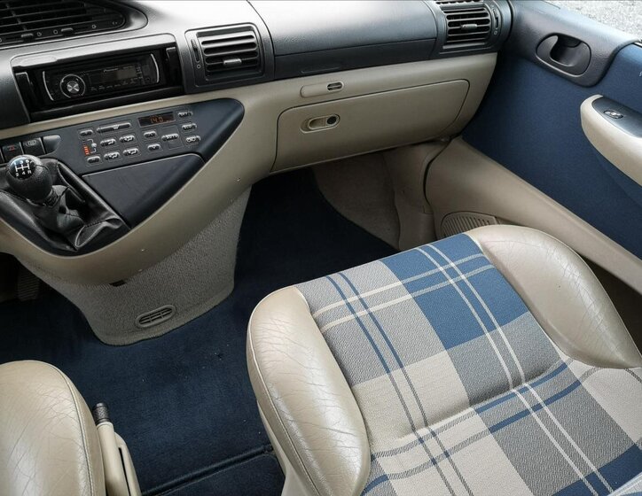Peugeot 806 Kombi 2,1 l 80 kw