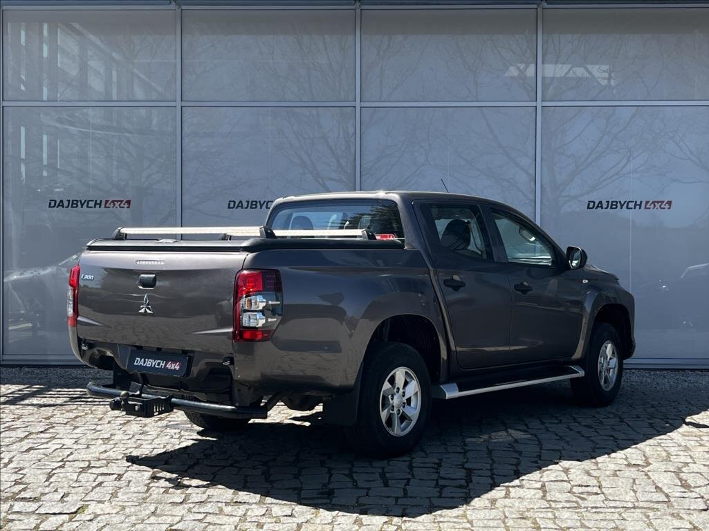 Mitsubishi L200 Pick-up 2,3 l 110 kw