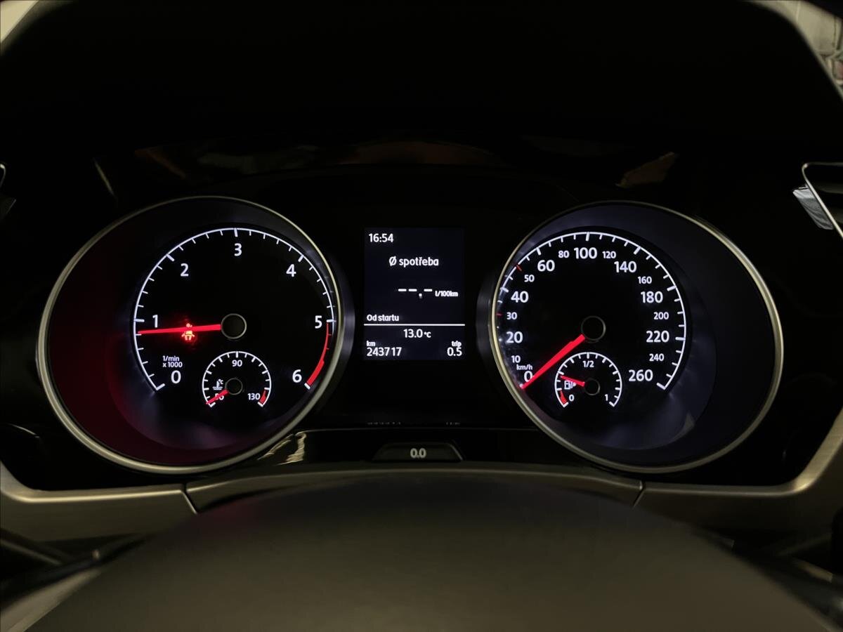 Volkswagen Touran MPV 2,0 l 110 kw