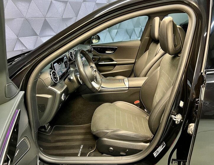 Mercedes-Benz Třídy C Sedan / Limuzína 2,0 l 190 kw