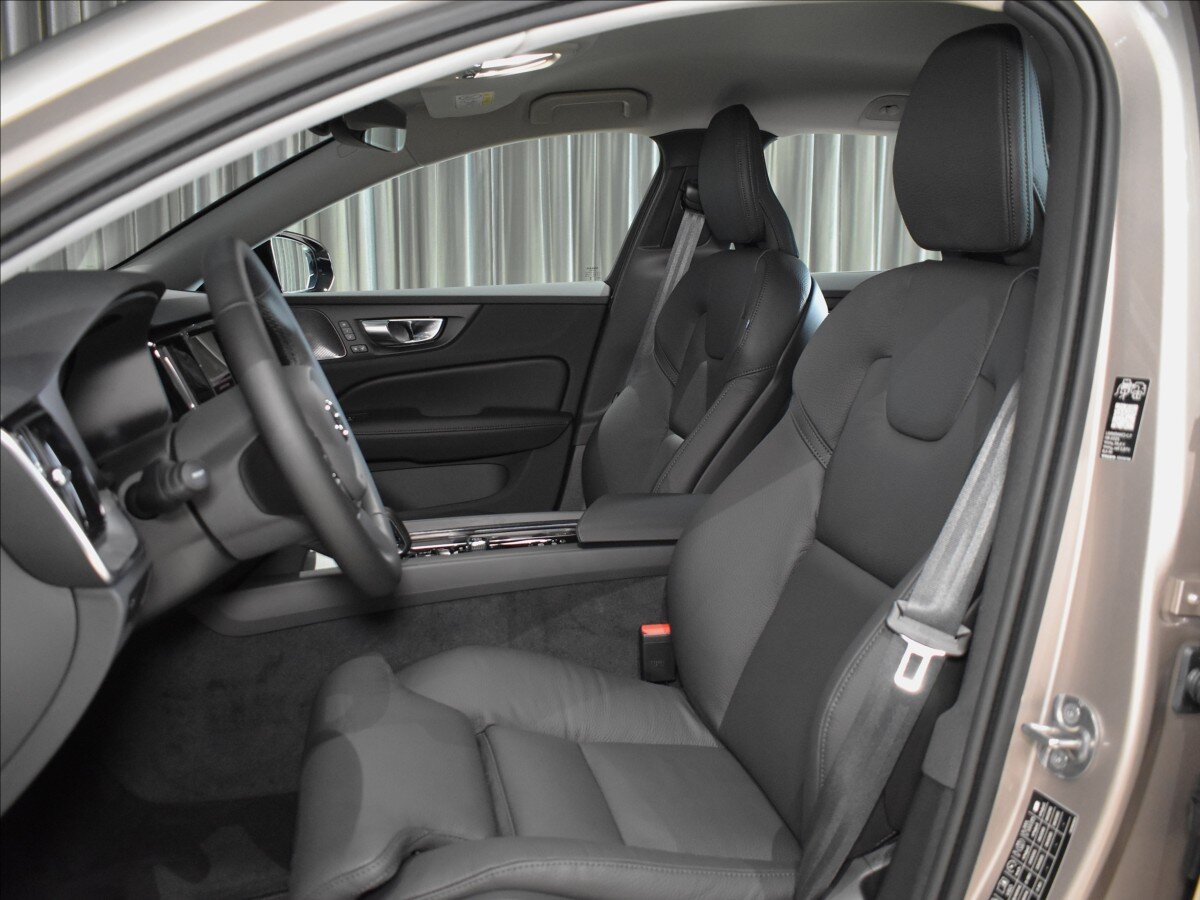 Volvo V60 Kombi 2,0 l 145 kw