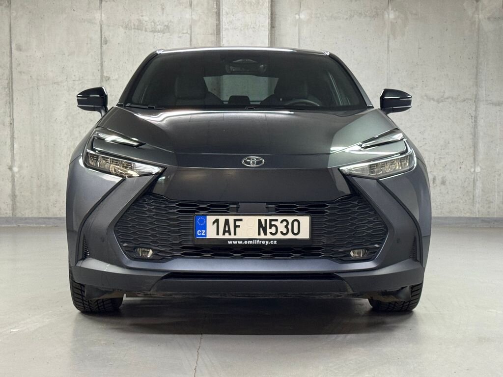 Toyota C-HR SUV 1,8 l 72 kw