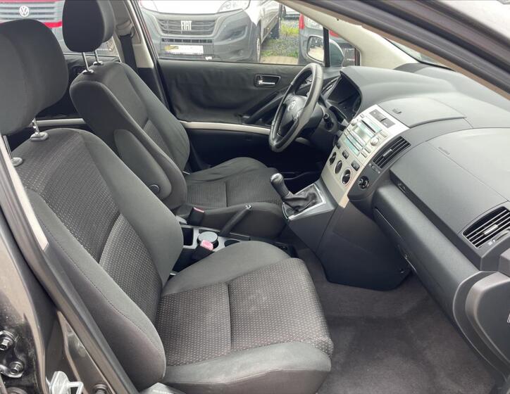 Toyota Corolla Verso 19