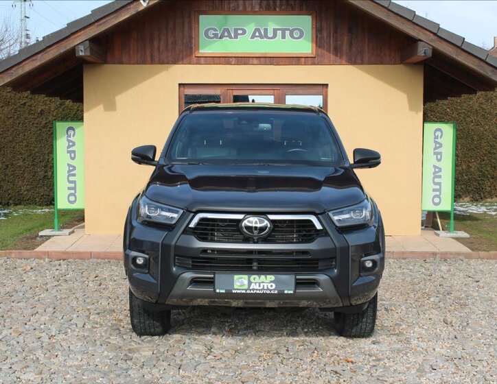 Toyota Hilux Pick-up 2,8 l 150 kw