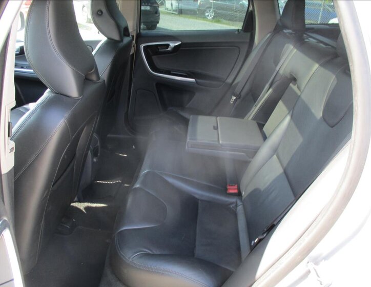 Volvo XC60 SUV 2,4 l 133 kw