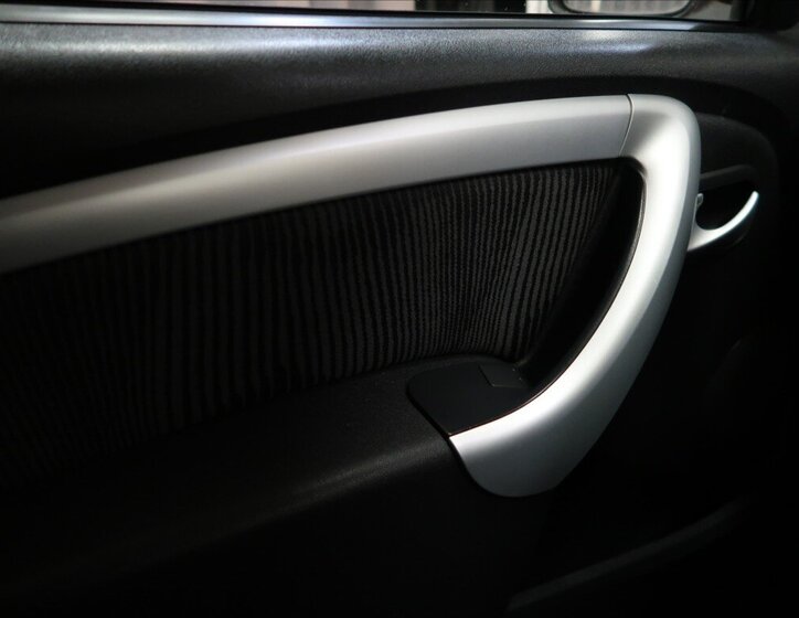 Dacia Sandero Hatchback 1,1 l 55 kw