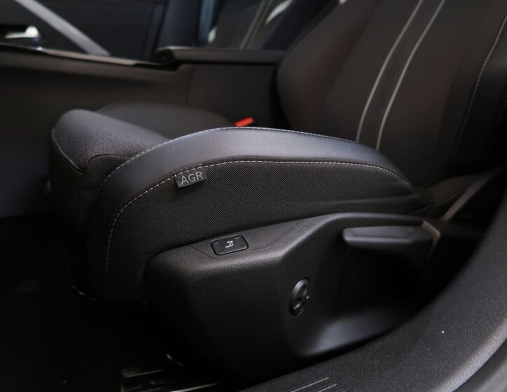 Opel Astra Hatchback 1,2 l 96 kw