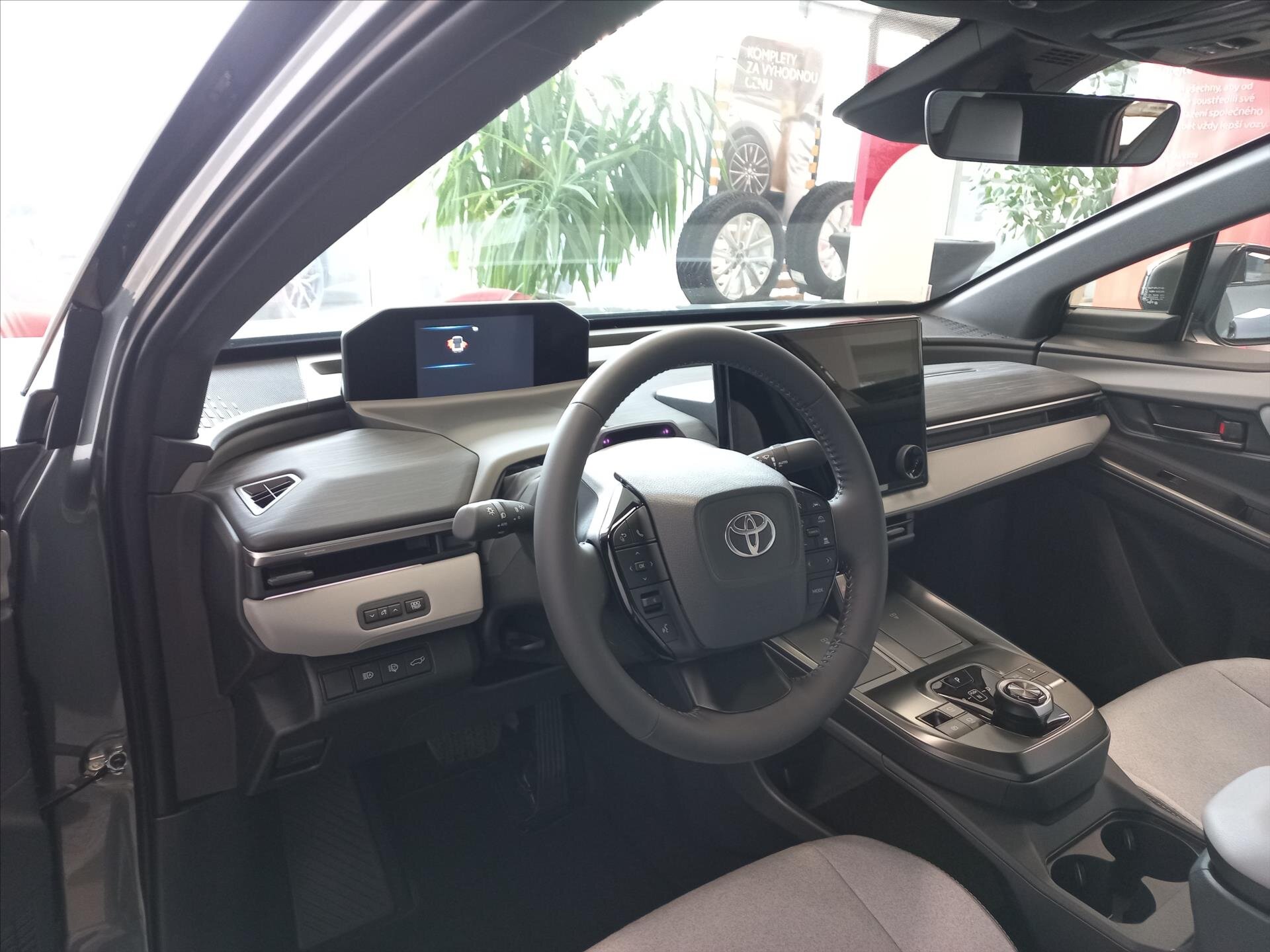 Toyota C-HR CUV / Crossover 0,0 252 kw