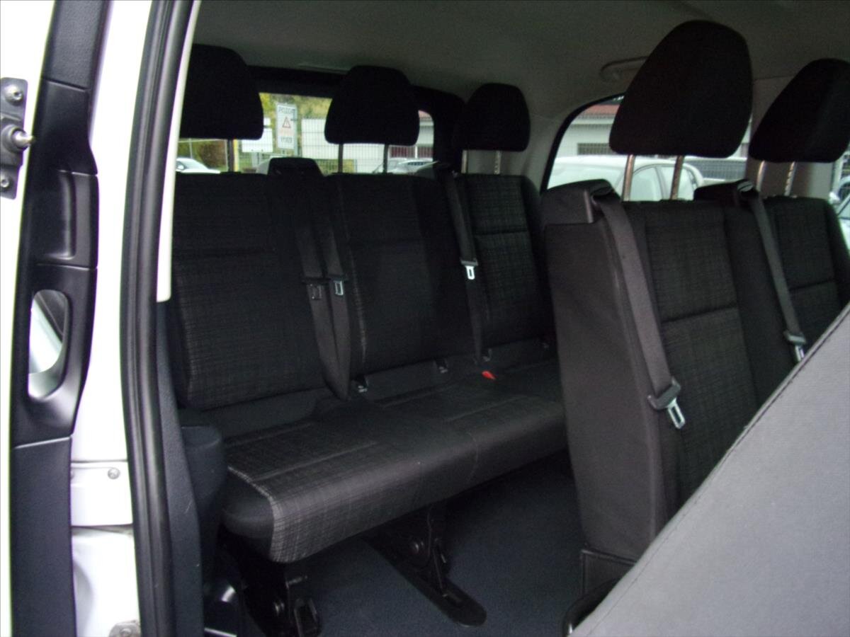 Mercedes-Benz Vito Kombi 2,1 l 120 kw