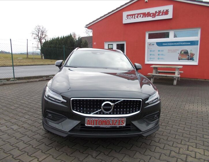 Volvo V60 Kombi 2,0 l 145 kw