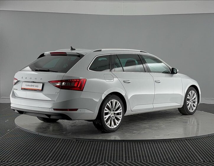 Škoda Superb Kombi 1,4 l 160 kw