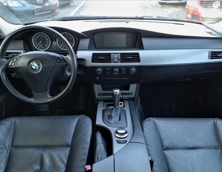 BMW Řada 5 Kombi 2,5 l 130 kw