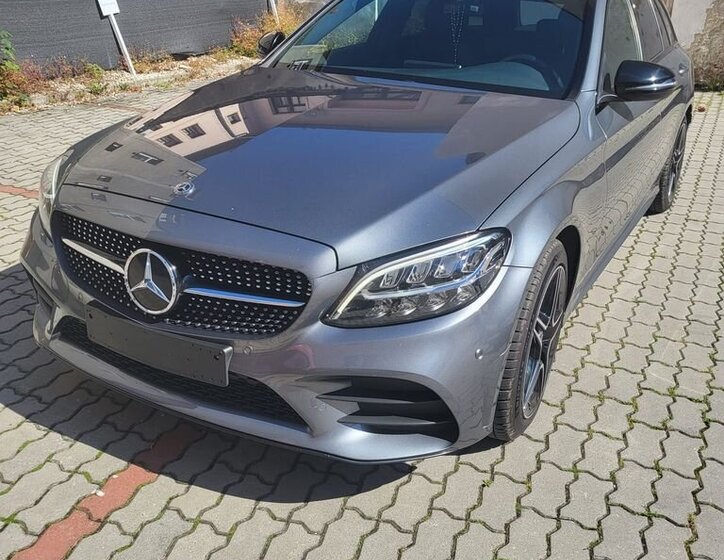 Mercedes-Benz Třídy C Kombi 2,0 l 143 kw