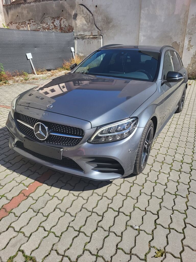 Mercedes-Benz Třídy C Kombi 2,0 l 143 kw