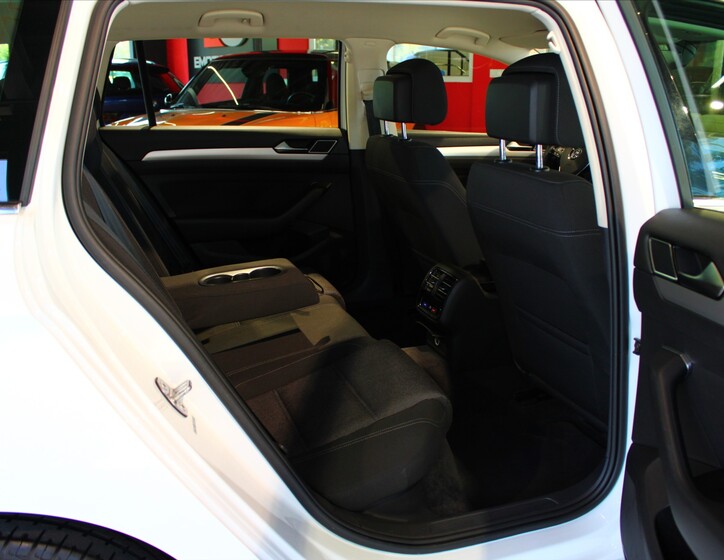 Volkswagen Passat 21