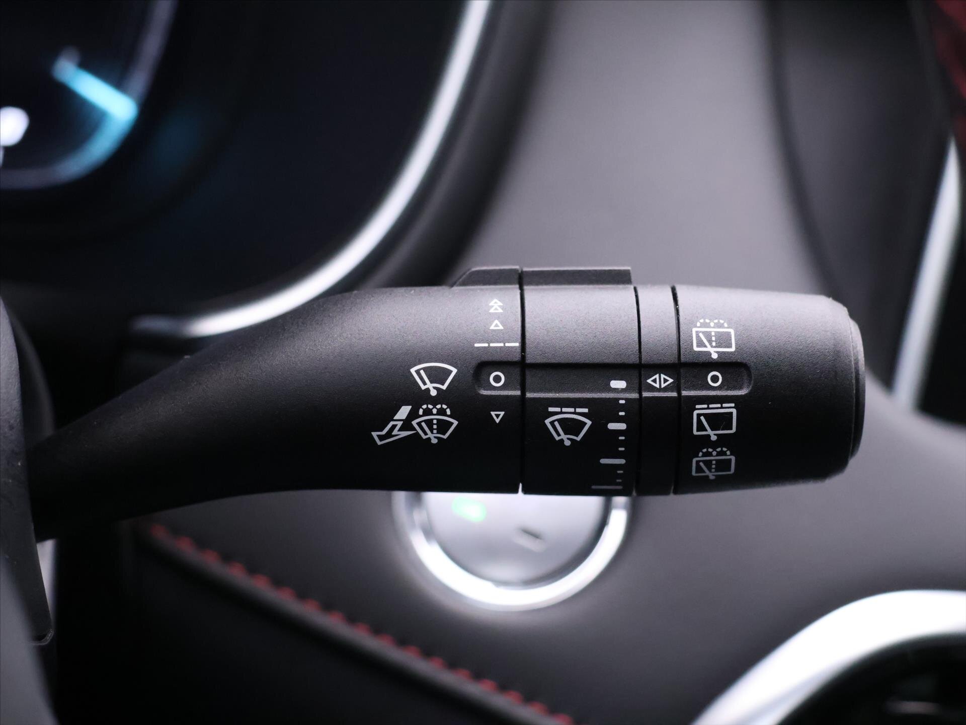 MG HS SUV / Terénní 1,5 l 119 kw