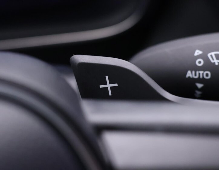 Toyota Corolla Kombi 2,0 l 112 kw