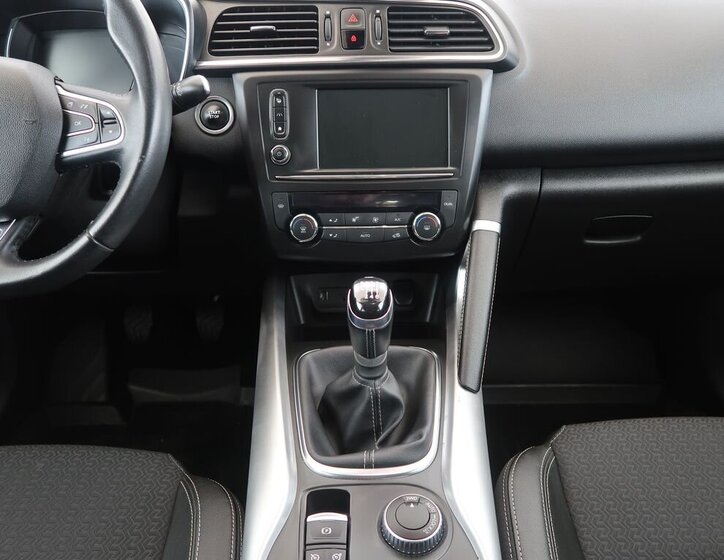 Renault Kadjar SUV / Terénní 1,6 l 96 kw