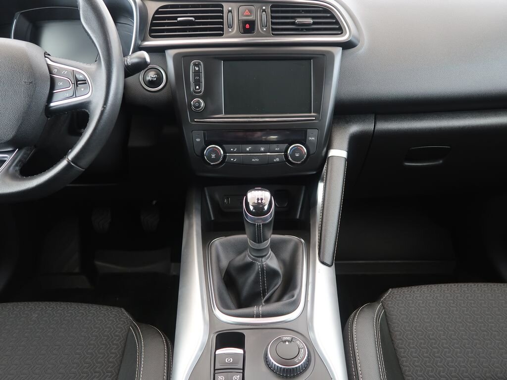 Renault Kadjar SUV / Terénní 1,6 l 96 kw