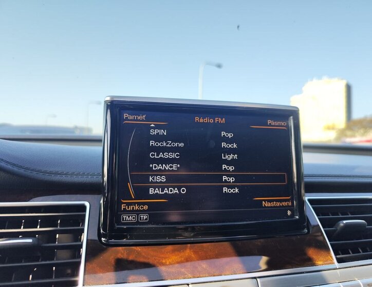 Audi A8 Sedan / Limuzína 3,0 l 190 kw