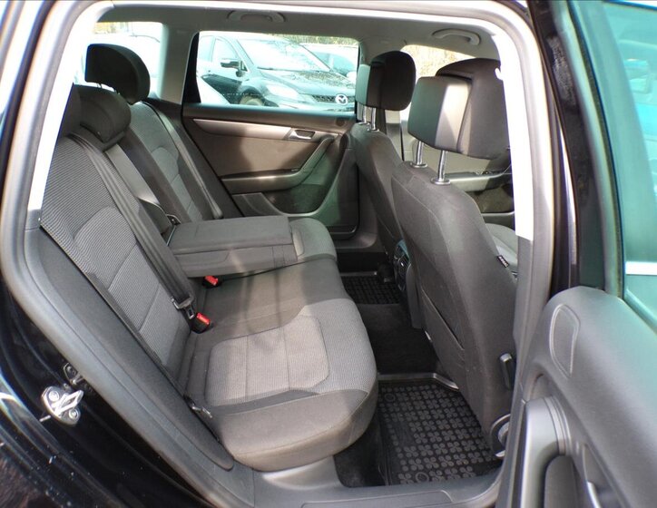 Volkswagen Passat 23