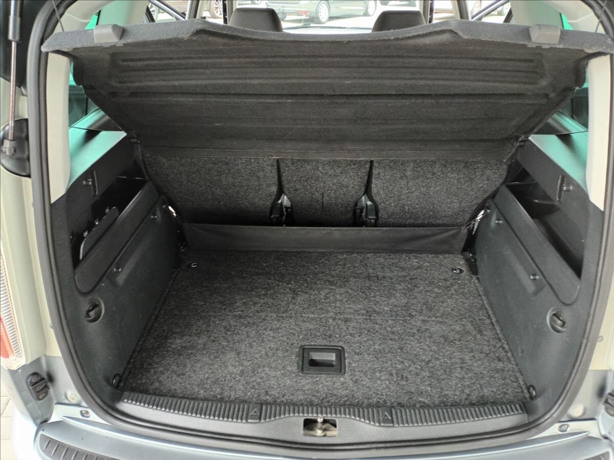 Škoda Roomster Kombi 1,2 l 63 kw