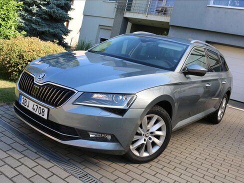 Škoda Superb Kombi 2,0 l 140 kw