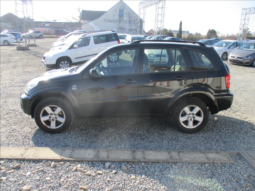 Toyota RAV4 SUV 2,0 l 85 kw