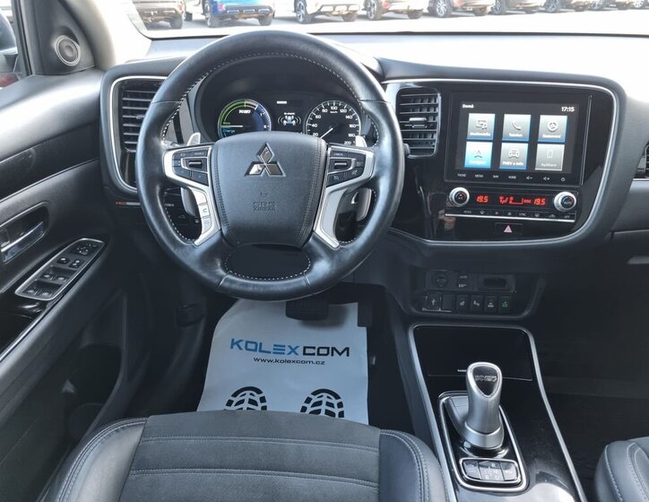 Mitsubishi Outlander SUV / Terénní 2,4 l 165 kw