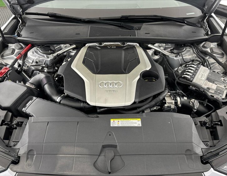 Audi A6 Sedan / Limuzína 3,0 l 250 kw