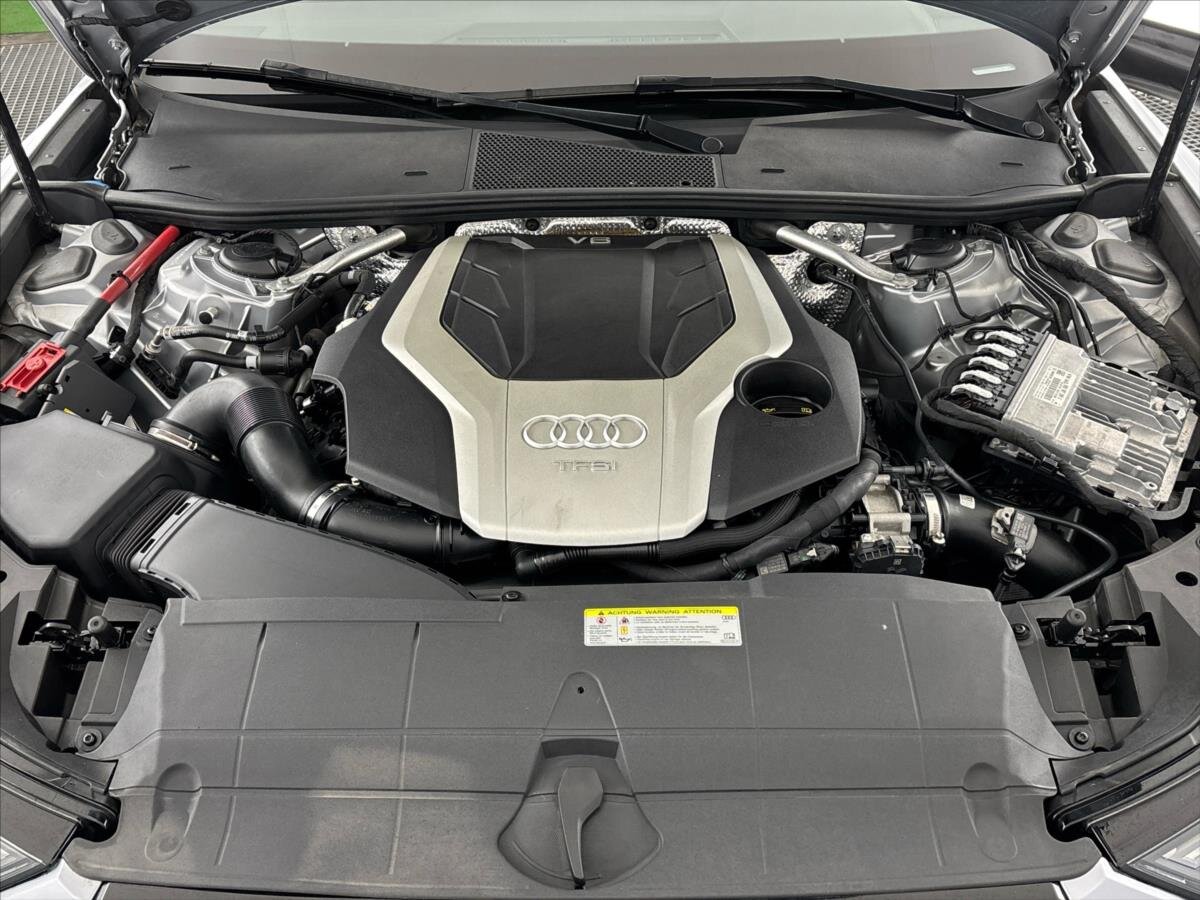 Audi A6 Sedan / Limuzína 3,0 l 250 kw