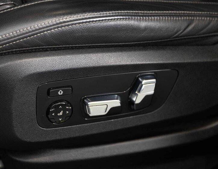 BMW X5 SUV / Terénní 3,0 l 210 kw