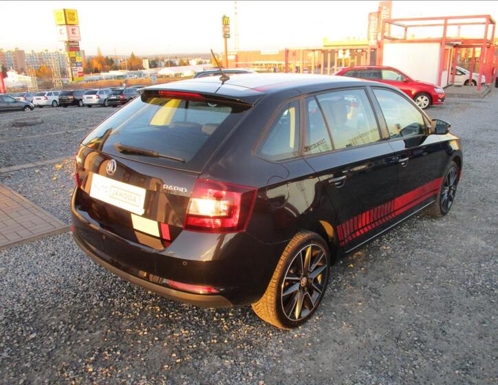 Škoda Rapid 8