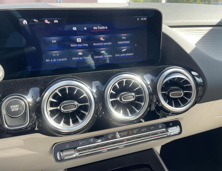 Mercedes-Benz EQA 14