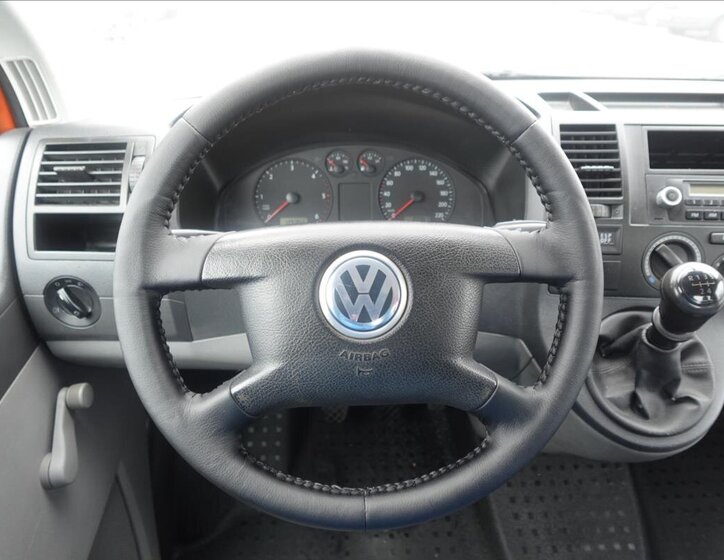 Volkswagen Transporter Valník 1,9 l 75 kw